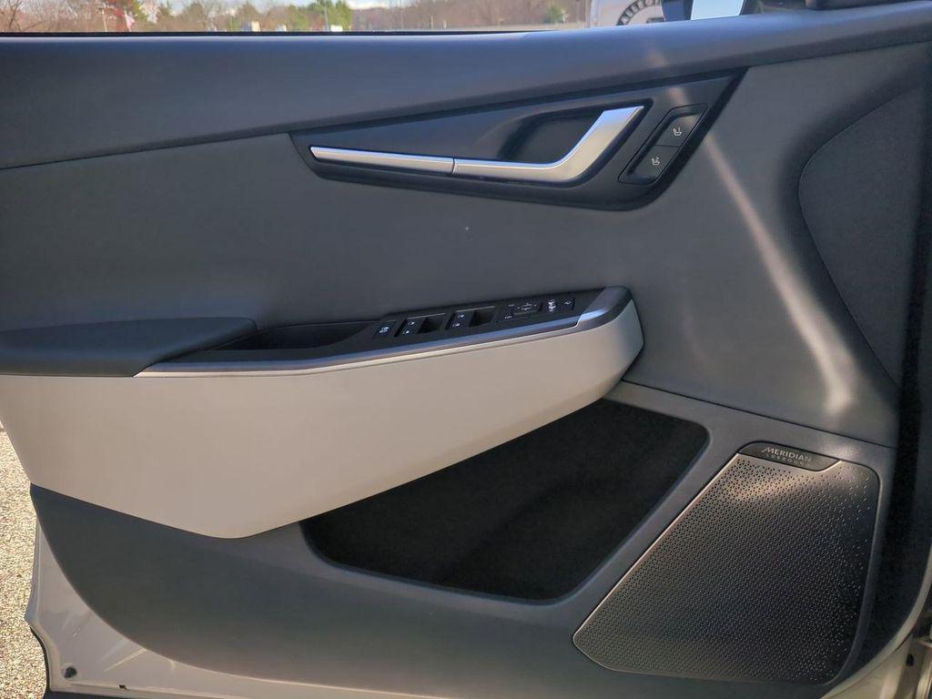 used 2023 Kia EV6 car, priced at $26,988