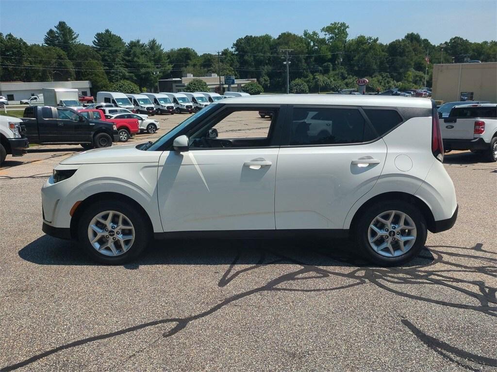 used 2023 Kia Soul car, priced at $16,591