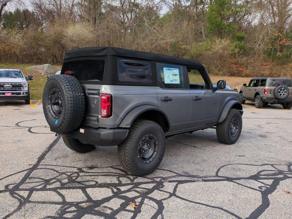 new 2025 Ford Bronco car, priced at $48,910