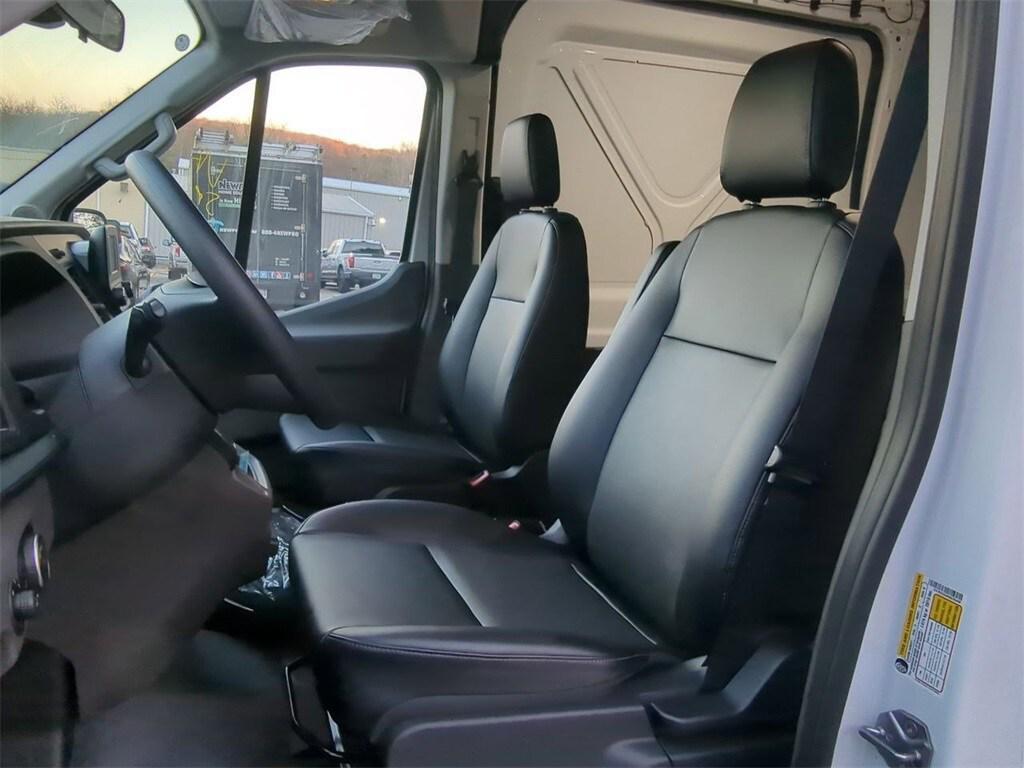 new 2024 Ford Transit-150 car, priced at $60,000
