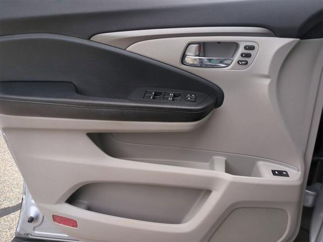 used 2019 Honda Pilot car, priced at $23,456