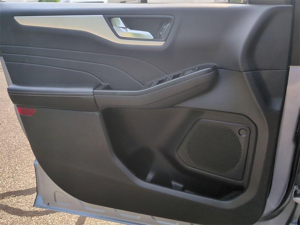 used 2022 Ford Escape car, priced at $19,998