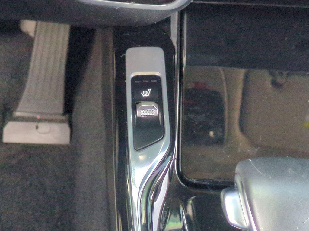 used 2023 Kia Sorento car, priced at $31,057