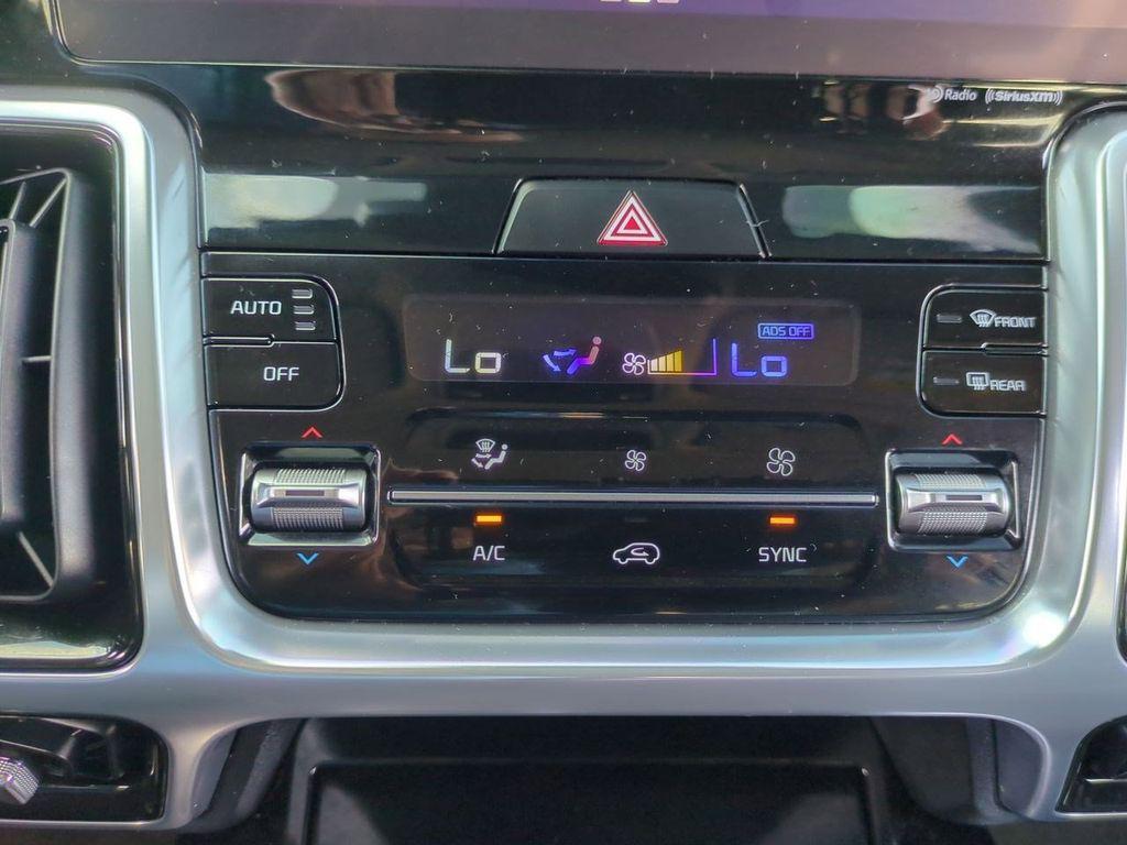 used 2023 Kia Sorento car, priced at $31,057