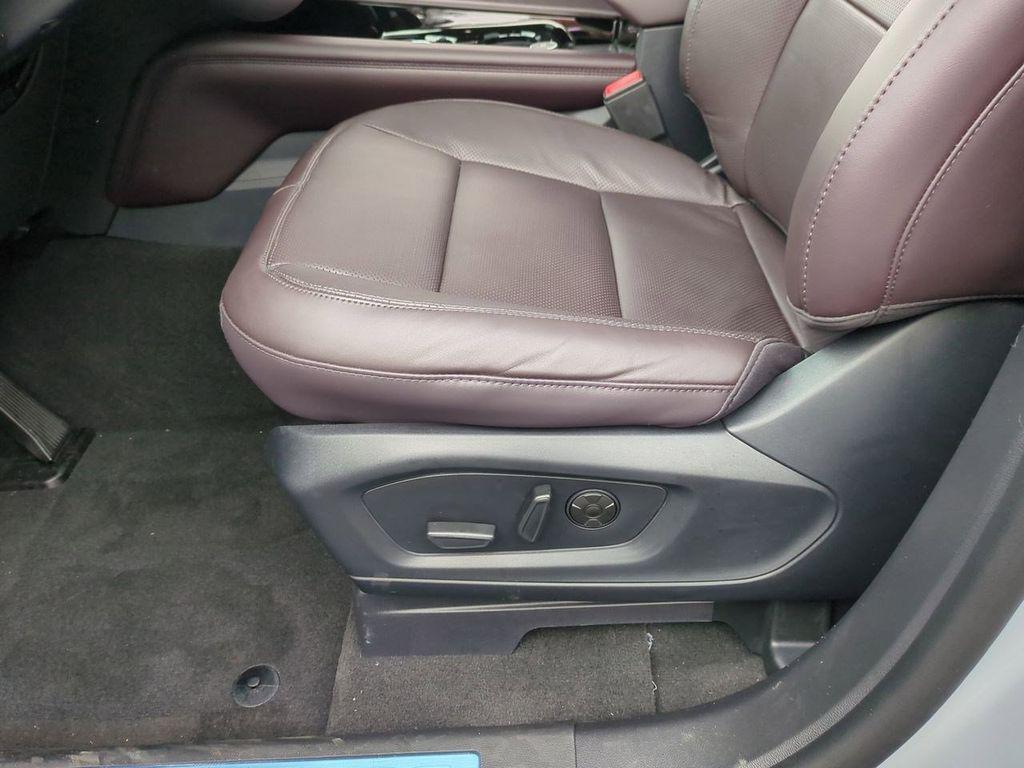 new 2025 Ford Explorer car, priced at $57,060