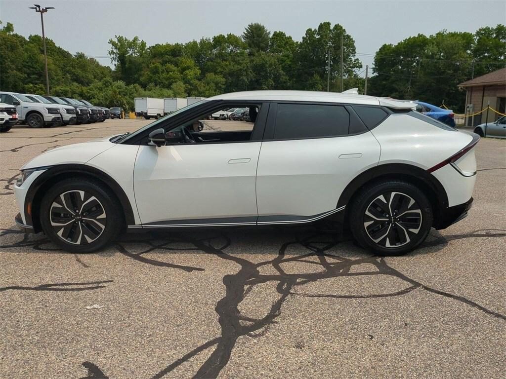 used 2022 Kia EV6 car, priced at $26,882