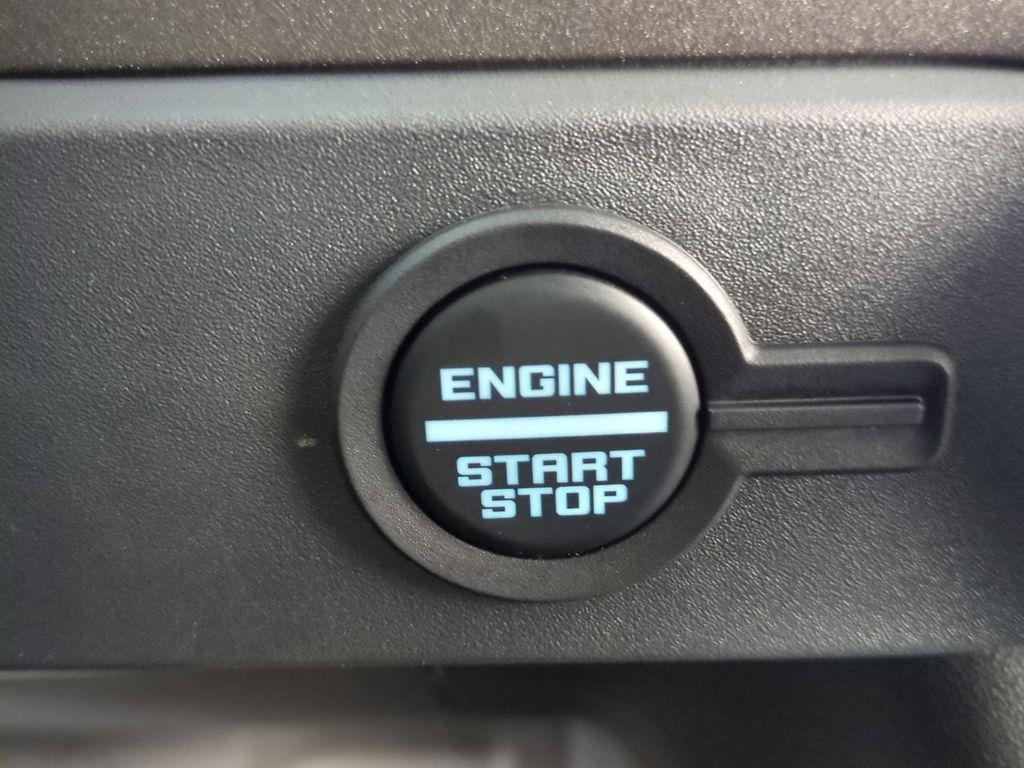 new 2025 Ford Bronco car, priced at $60,585