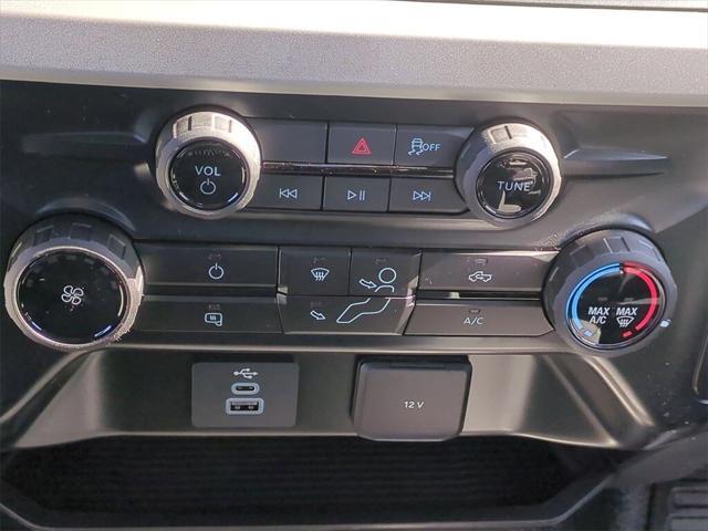 new 2025 Ford F-250 car, priced at $55,080
