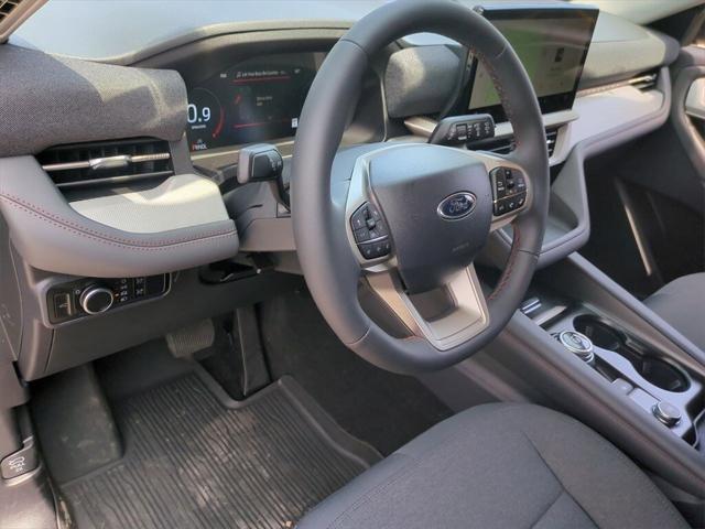 new 2025 Ford Explorer car, priced at $40,558