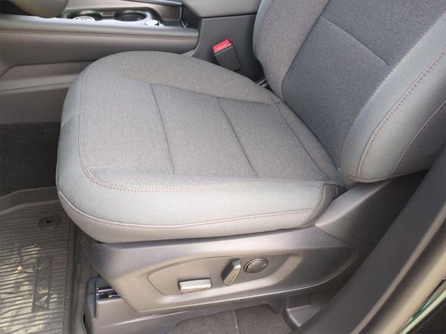new 2025 Ford Explorer car, priced at $40,558