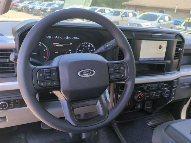 new 2025 Ford F-250 car, priced at $65,320