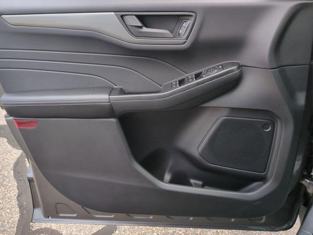new 2025 Ford Escape car, priced at $30,856