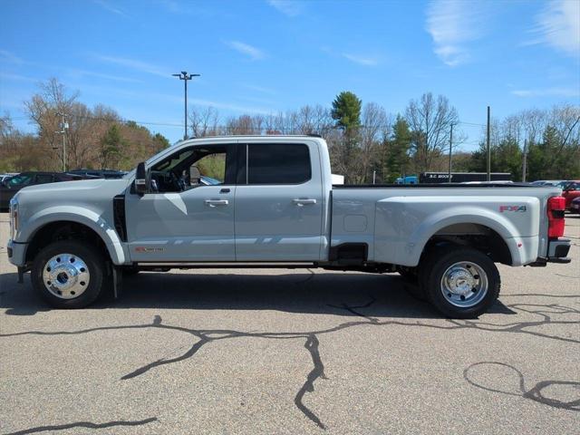 new 2025 Ford F-450 car, priced at $114,590