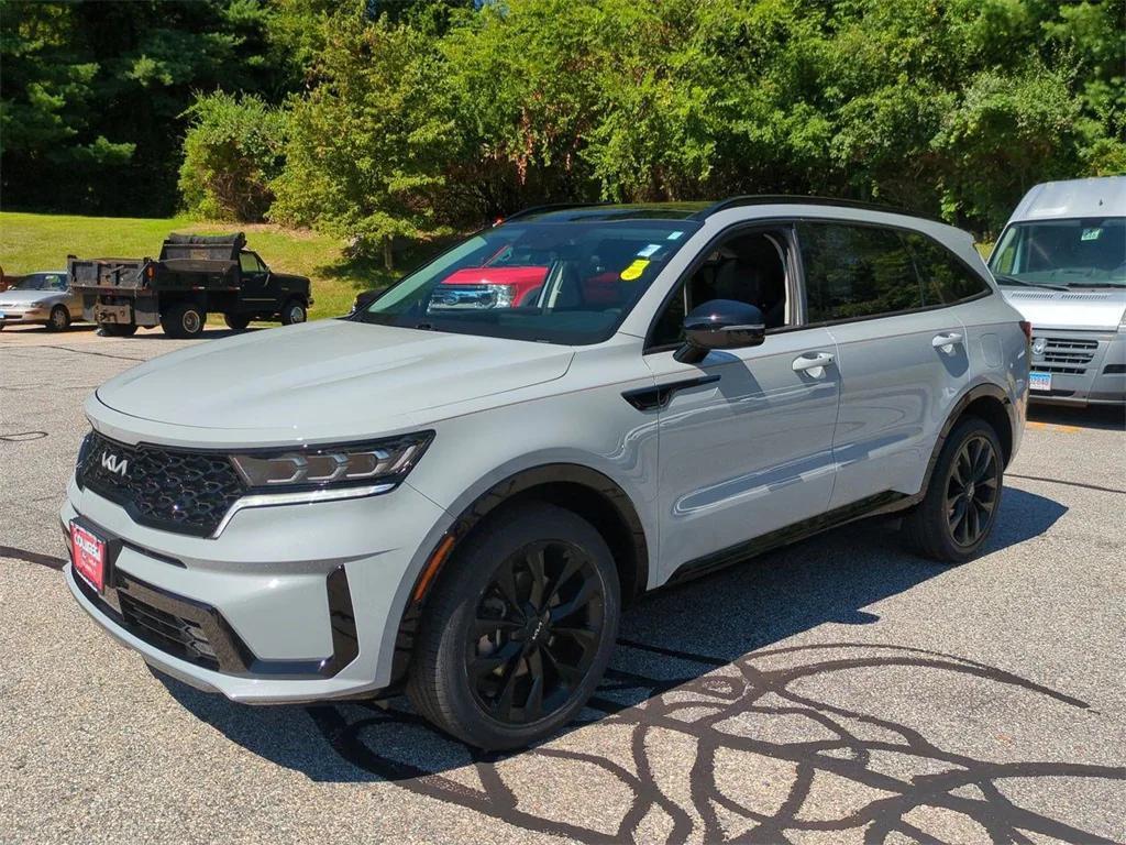 used 2023 Kia Sorento car, priced at $32,860