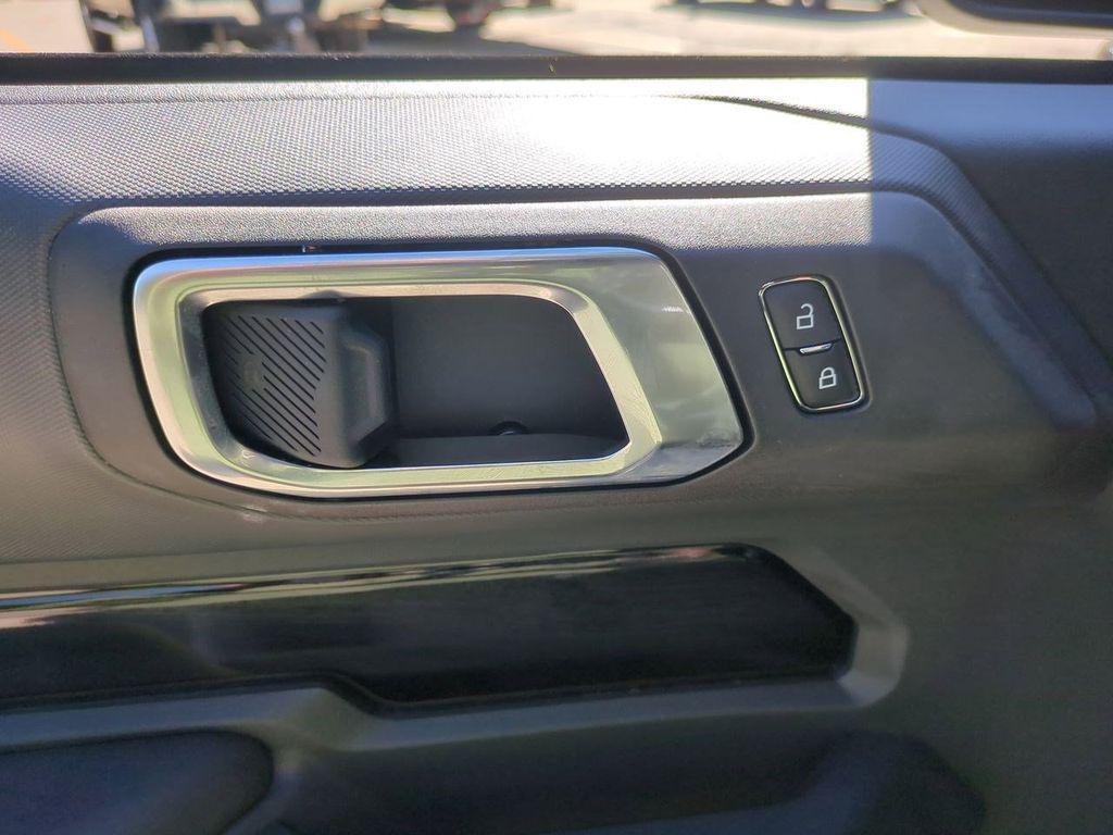 new 2025 Ford Bronco car, priced at $46,440