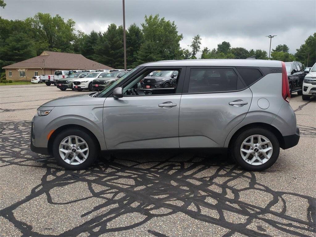 used 2022 Kia Soul car, priced at $17,586