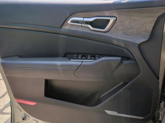 used 2025 Kia Sportage car, priced at $31,518