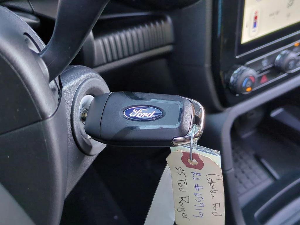 new 2025 Ford Ranger car, priced at $40,195