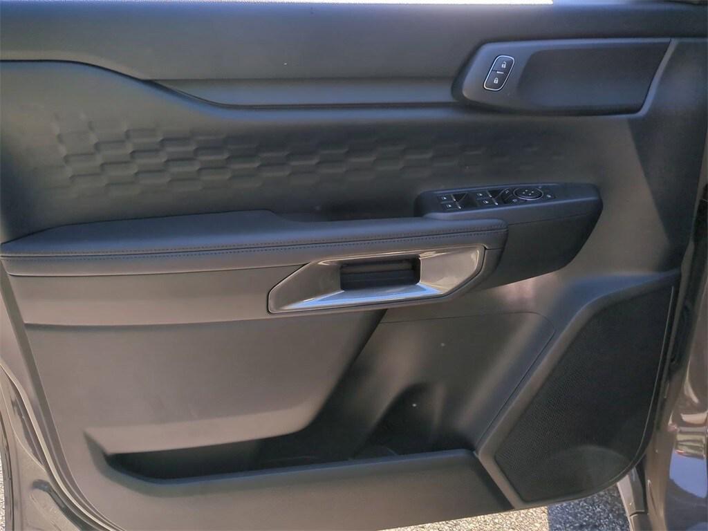 new 2025 Ford Ranger car, priced at $43,695