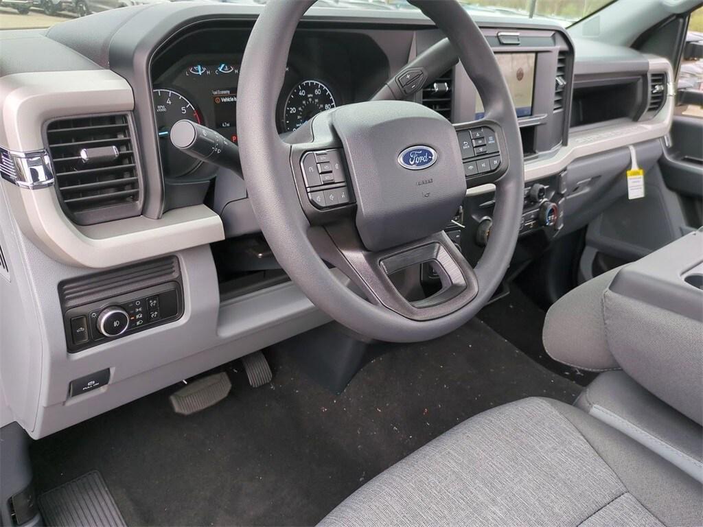 new 2025 Ford F-350 car, priced at $58,925
