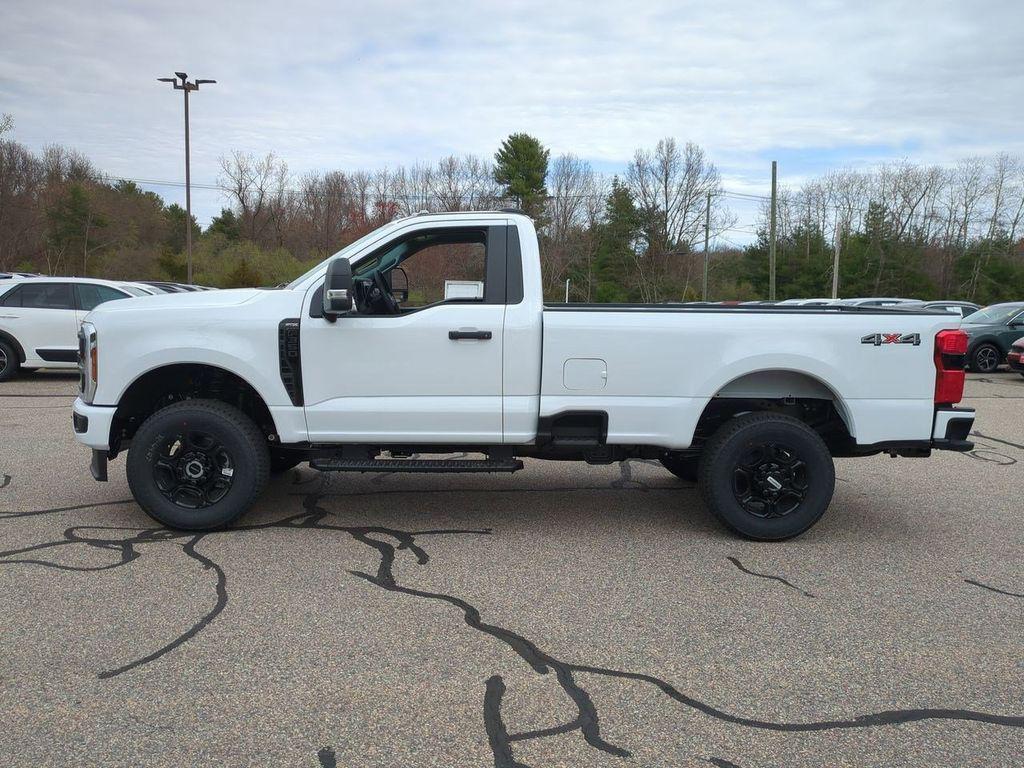 new 2025 Ford F-350 car, priced at $53,925