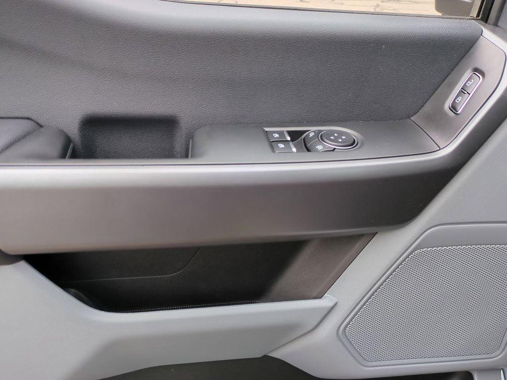 new 2025 Ford F-350 car, priced at $53,925