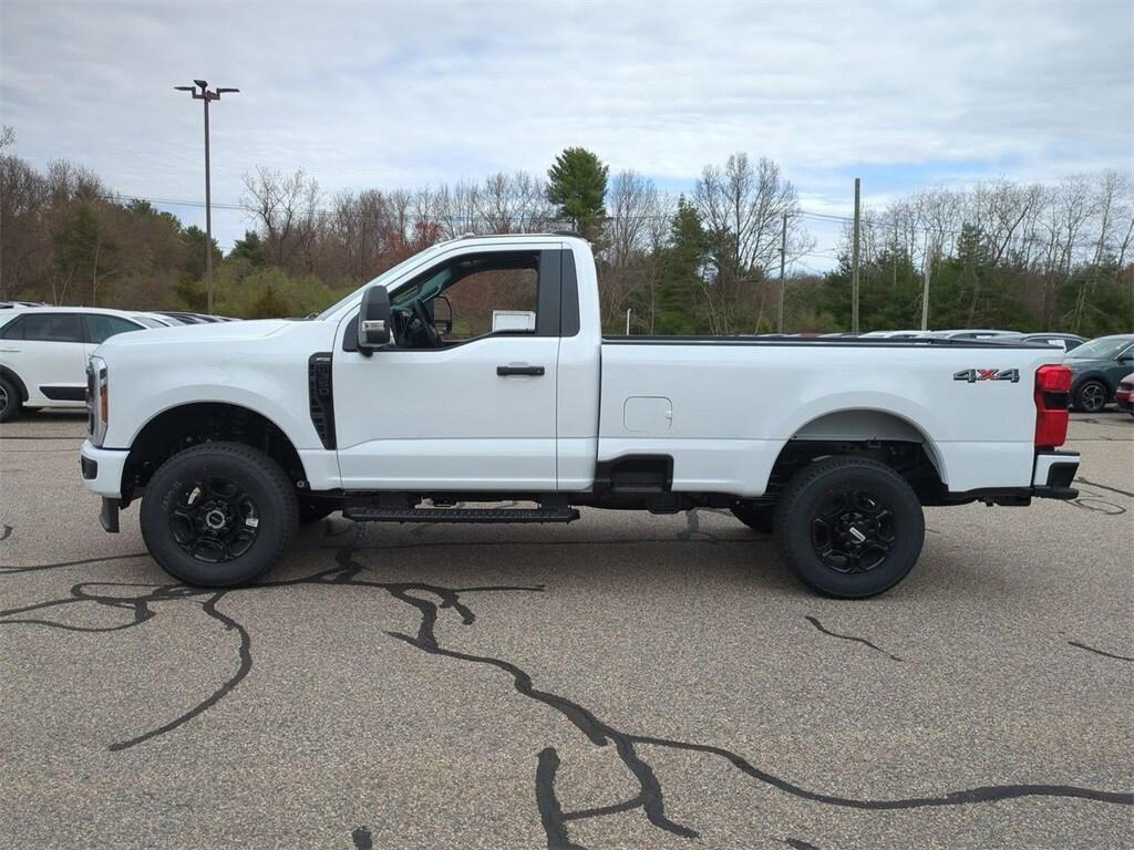 new 2025 Ford F-350 car, priced at $58,925