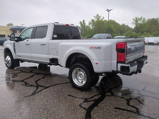 new 2025 Ford F-450 car, priced at $118,190