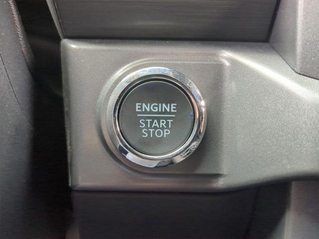 new 2025 Ford F-150 car, priced at $62,655
