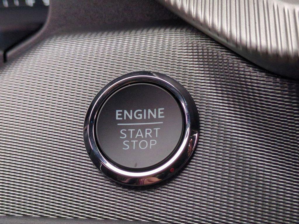 new 2025 Ford Explorer car, priced at $52,160