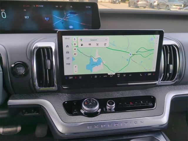 new 2025 Ford Expedition car, priced at $83,870