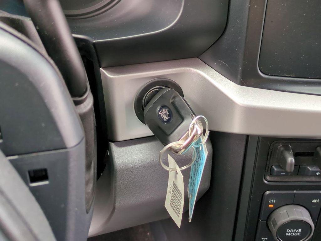 new 2025 Ford F-350 car, priced at $60,620