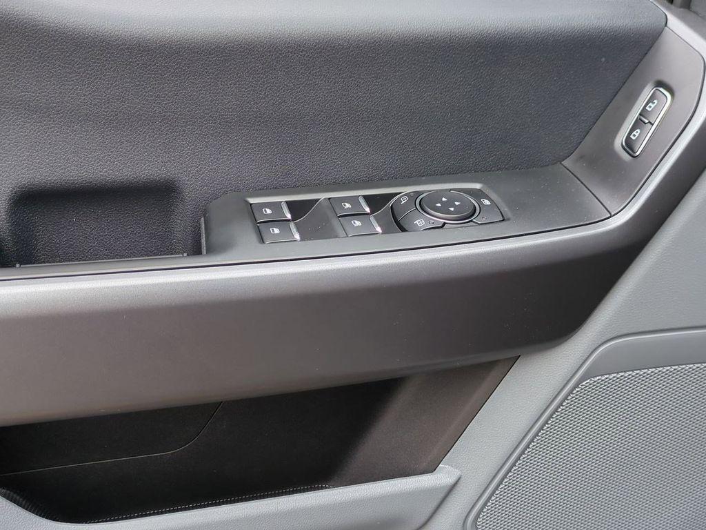 new 2025 Ford F-350 car, priced at $60,620