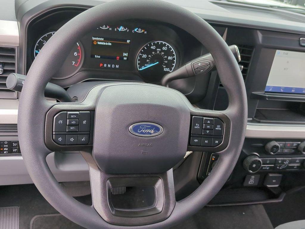 new 2025 Ford F-350 car, priced at $60,620