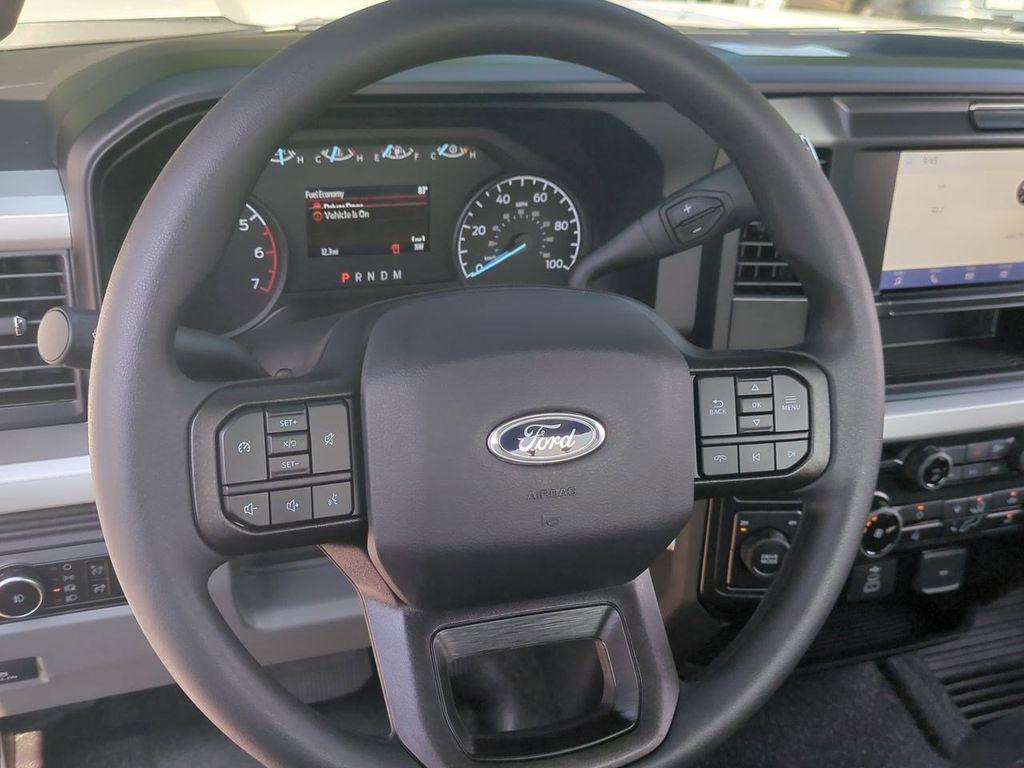 new 2025 Ford F-350 car, priced at $48,885