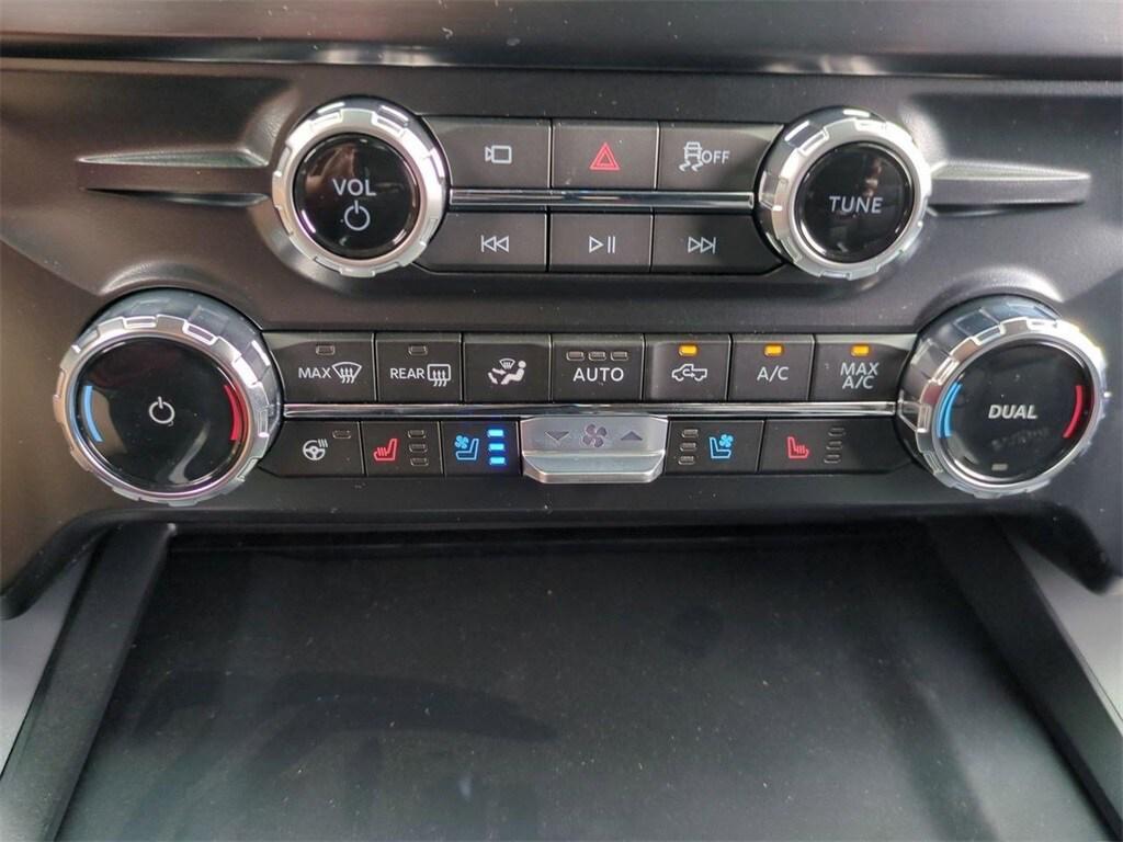 new 2025 Ford F-350 car, priced at $91,990