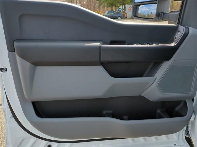 new 2025 Ford F-250 car, priced at $66,320