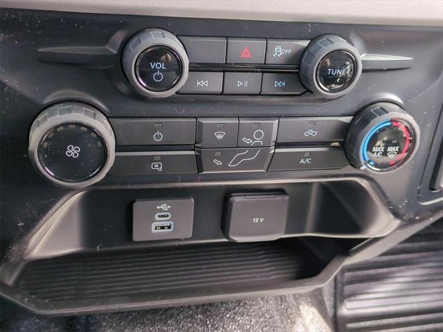 new 2025 Ford F-250 car, priced at $66,320