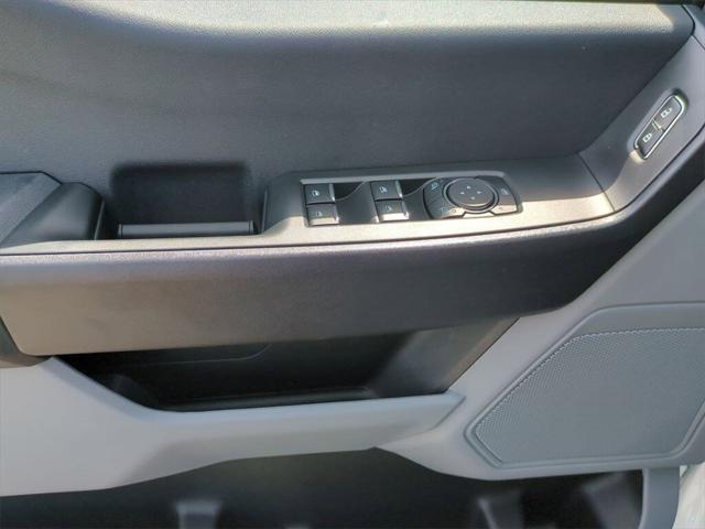 new 2025 Ford F-250 car, priced at $66,320