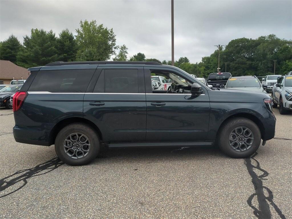 new 2025 Ford Expedition car, priced at $65,600