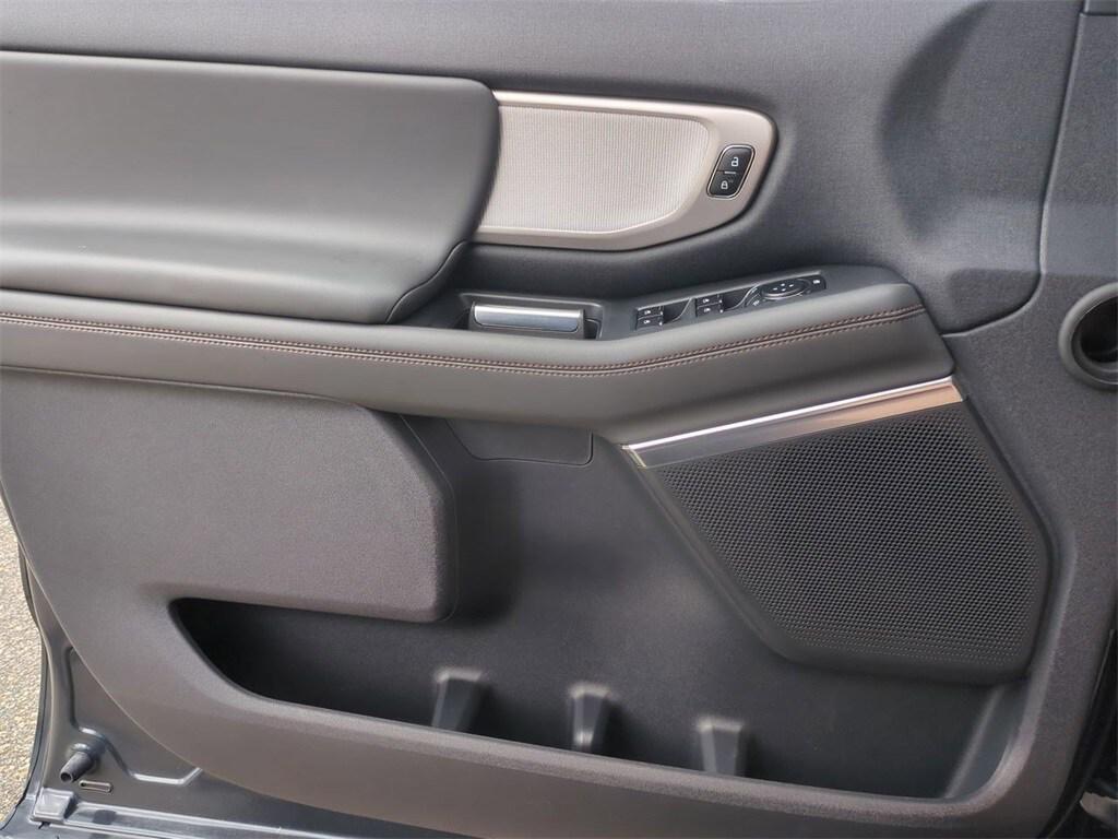 new 2025 Ford Expedition car, priced at $65,600