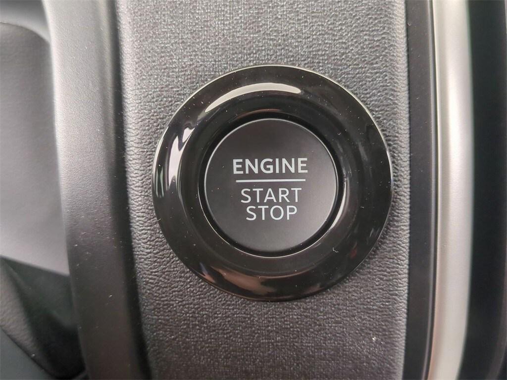 new 2025 Ford Expedition car, priced at $65,600