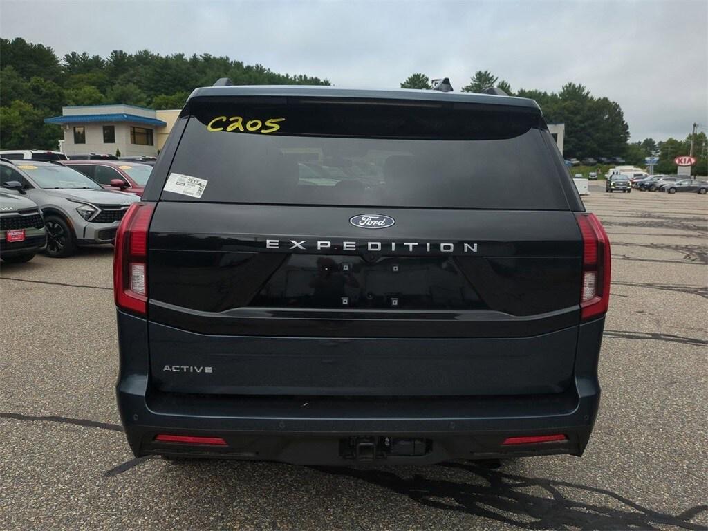 new 2025 Ford Expedition car, priced at $65,600
