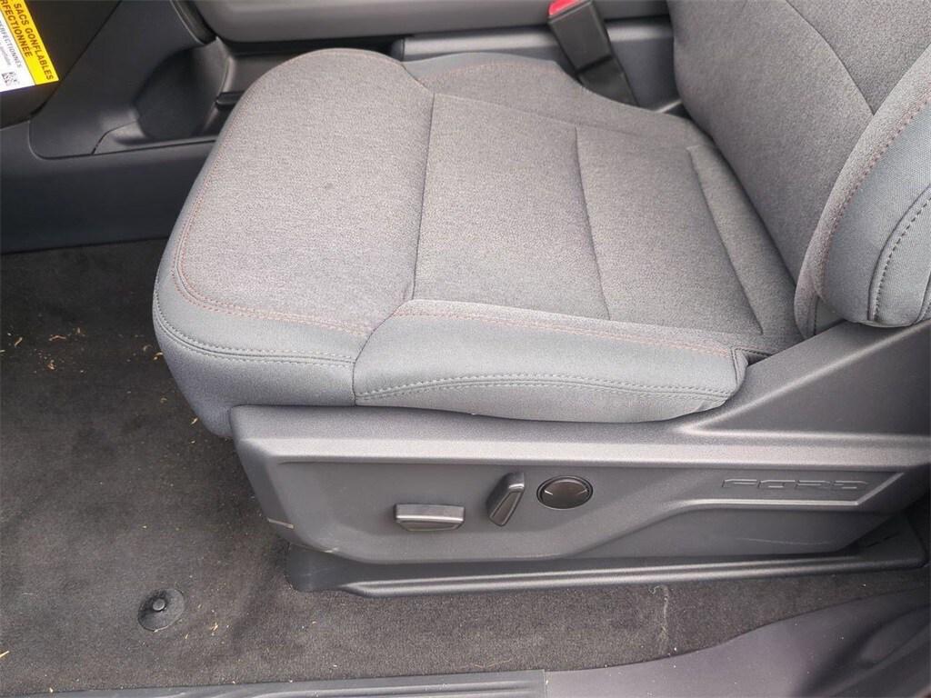 new 2025 Ford Expedition car, priced at $65,600