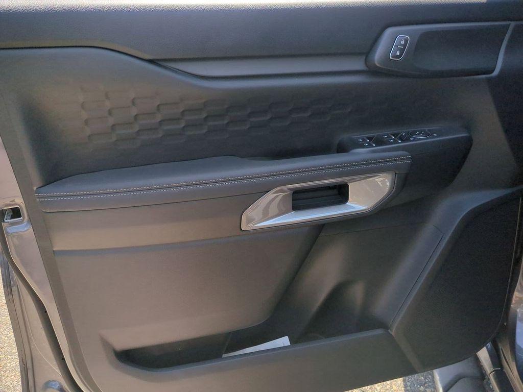 new 2025 Ford Ranger car, priced at $39,920