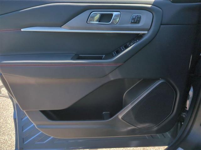 new 2025 Ford Explorer car, priced at $49,185