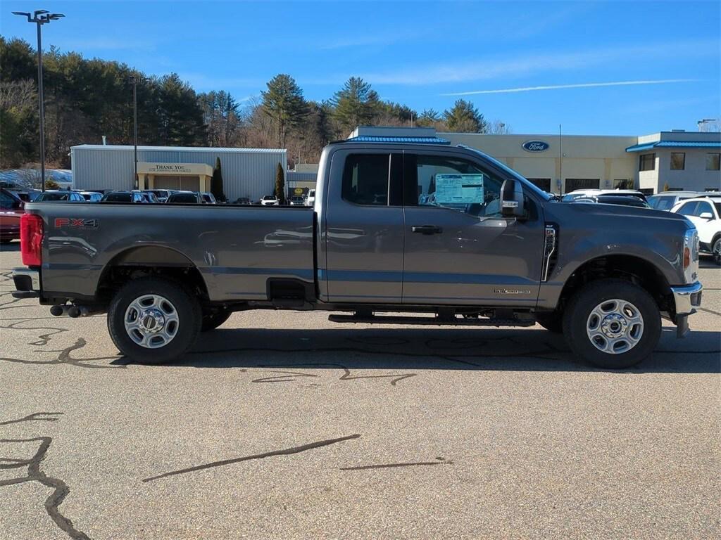 new 2025 Ford F-350 car, priced at $71,870
