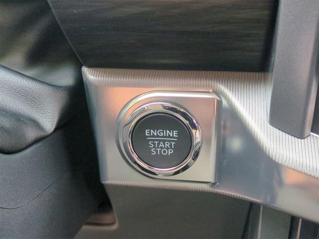new 2025 Ford F-150 car, priced at $61,769