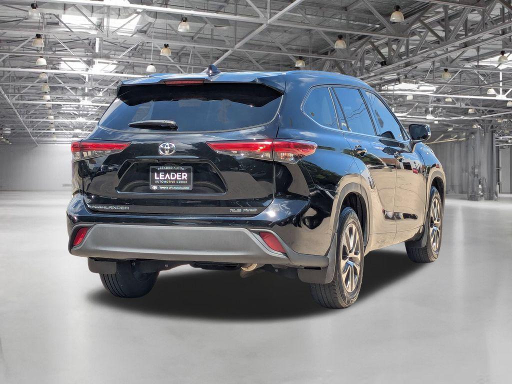used 2021 Toyota Highlander car, priced at $31,995