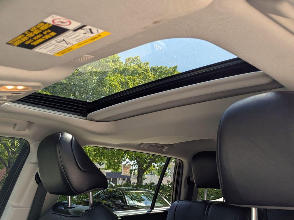 used 2021 Toyota Highlander car, priced at $31,995